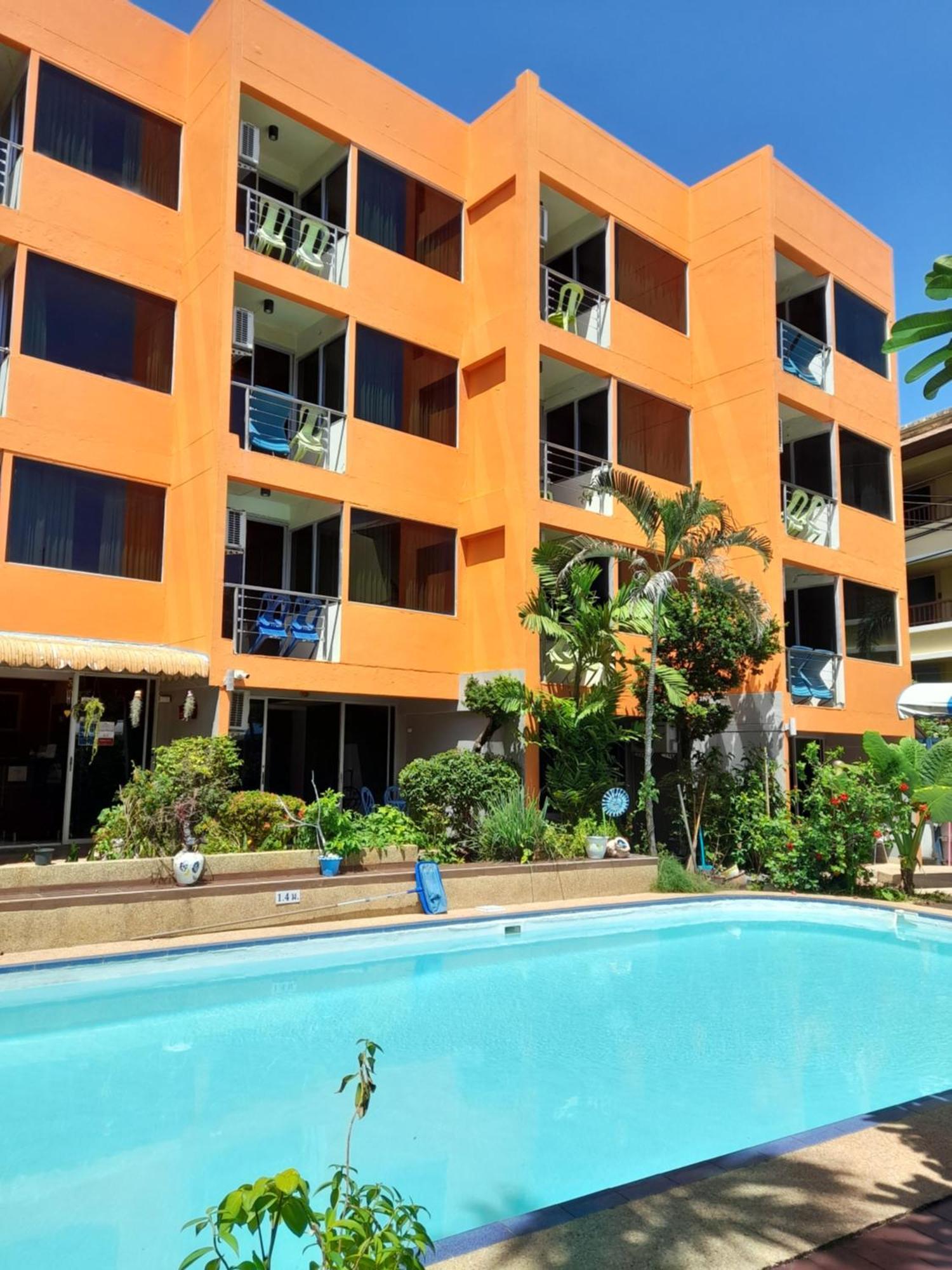Porterhouse Beach Hotel Patong Exterior photo